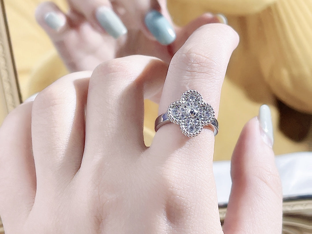 [Elowen Jewels]CLOVER DIAMOND RING