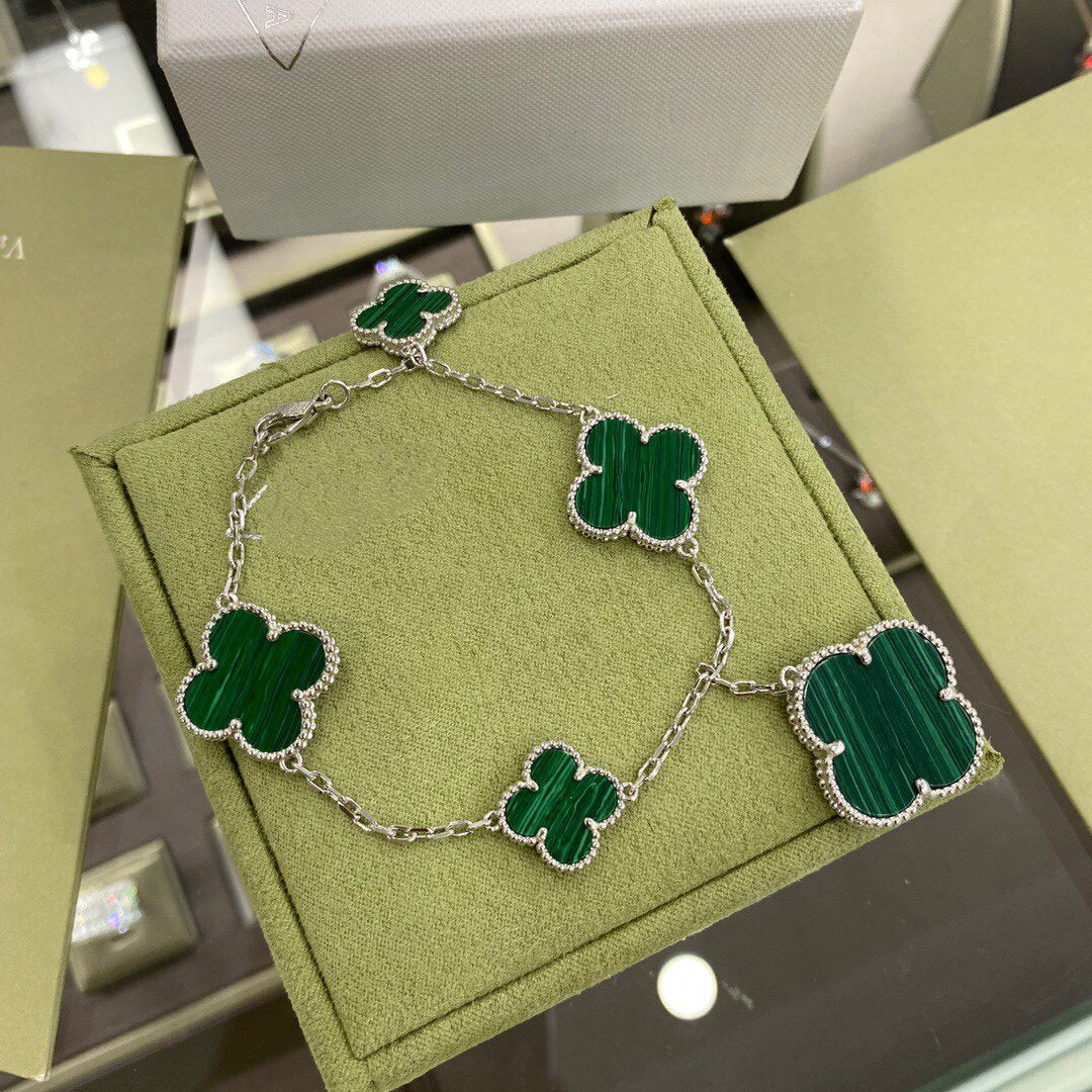[Elowen Jewels]CLOVER 5 MOTIFS SIVLER MALACHITE BRACELET