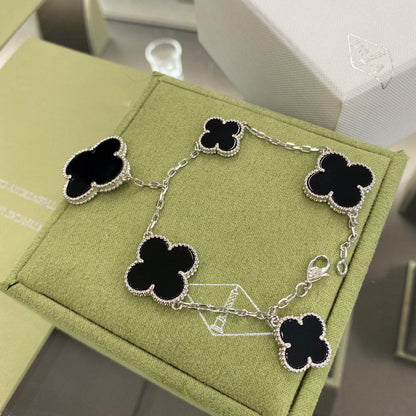 [Elowen Jewels]CLOVER 5 MOTIFS SIVLER ONYX BRACELET