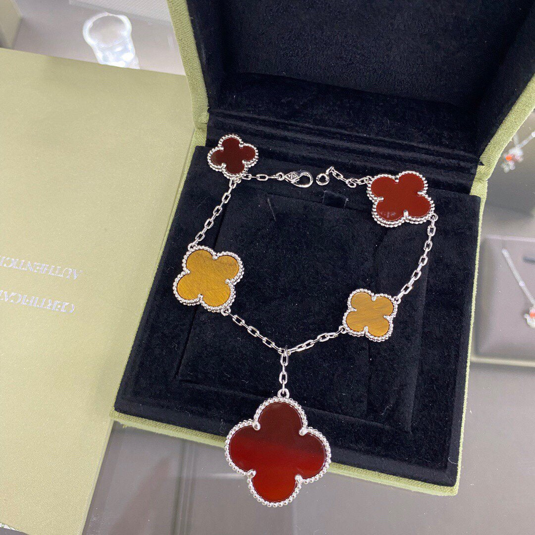 [Elowen Jewels]CLOVER 5 MOTIFS SIVLER CARNELIAN TIGER EYE BRACELET