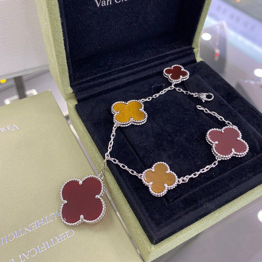 [Elowen Jewels]CLOVER 5 MOTIFS SIVLER CARNELIAN TIGER EYE BRACELET