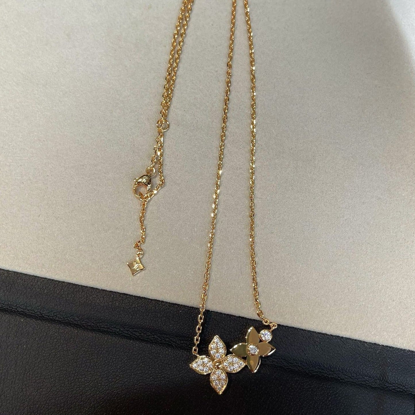 [Elowen Jewels]STAR BLOSSOM NECKLACE PINK GOLD DIAMONDS