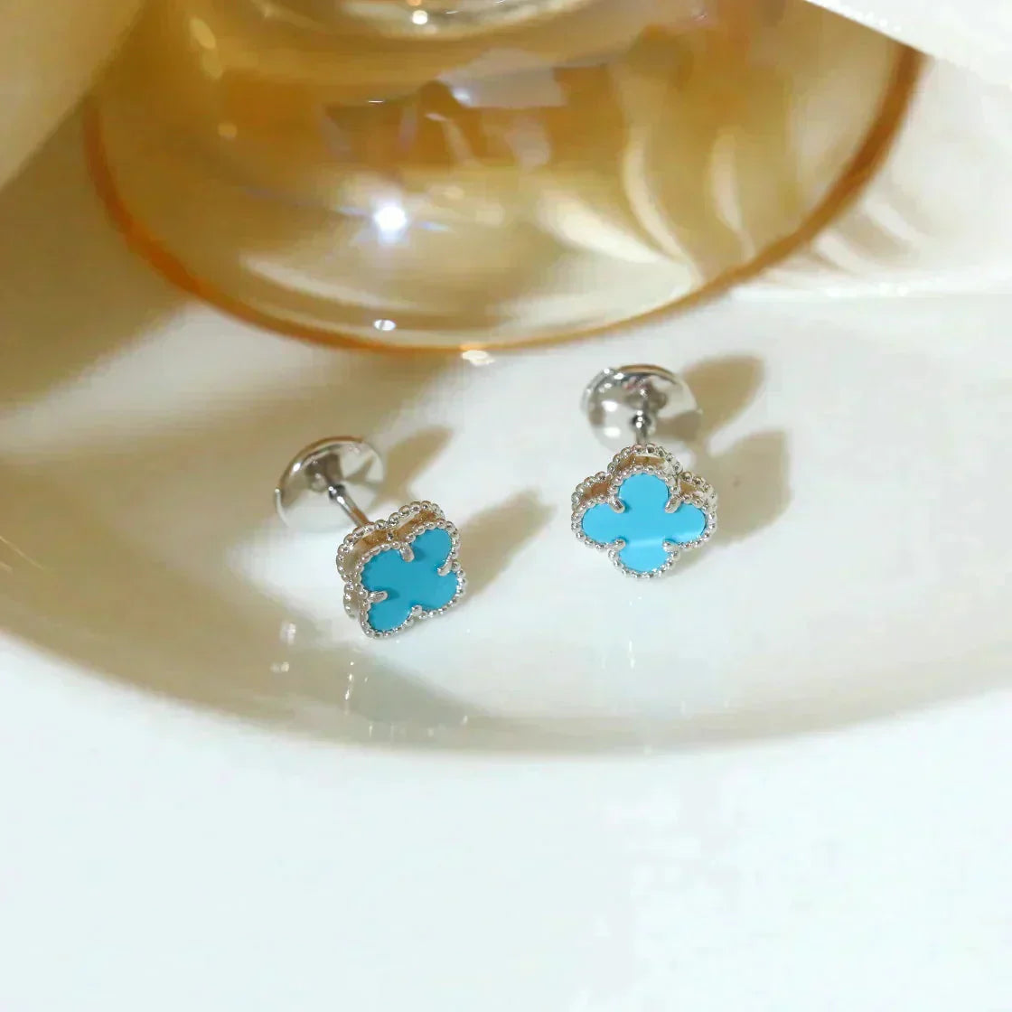 [Elowen Jewels]CLOVER MINI 9.5MM ONYX STUD EARRINGS SILVER