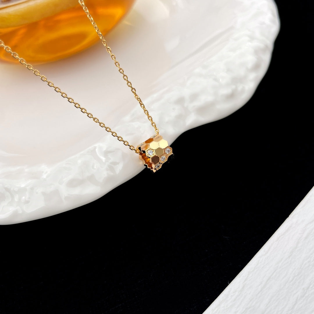 [Elowen Jewels]BEE MINI PEDANT DIAMOND NECKLACE