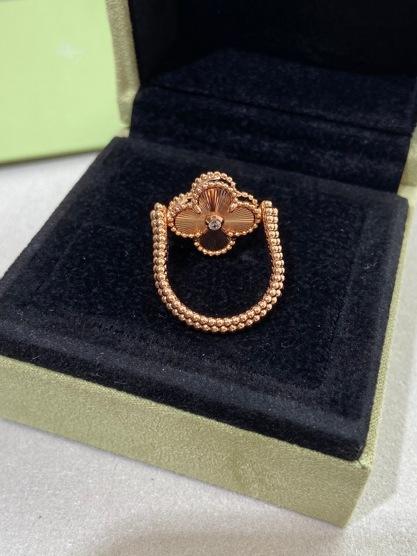 [Elowen Jewels]CLOVER RIVERSIBLE PINK GOLD RING