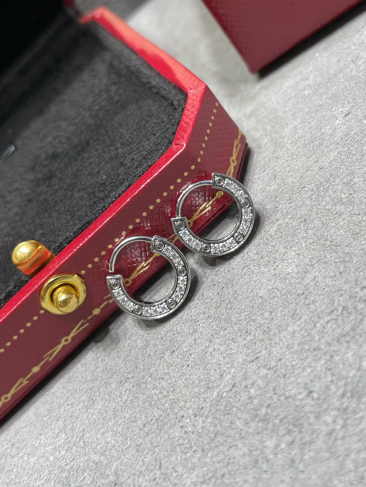 [Elowen Jewels]LOVE DIAMOND EARRINGS
