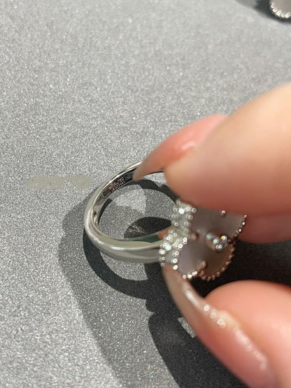 [Elowen Jewels]CLOVER SILVER MOP DIAMOND RING