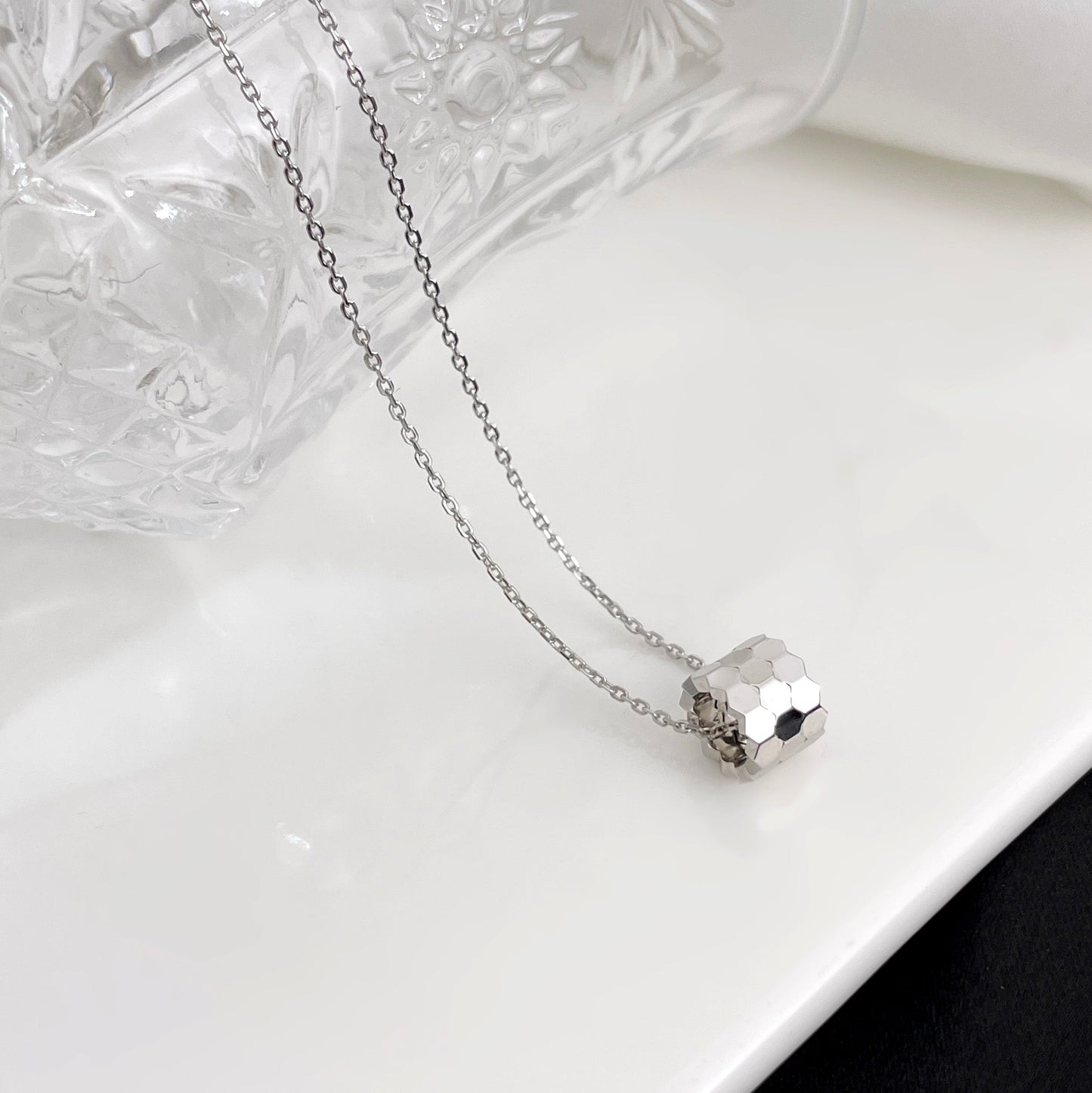 [Elowen Jewels]BEE MINI NECKLACE