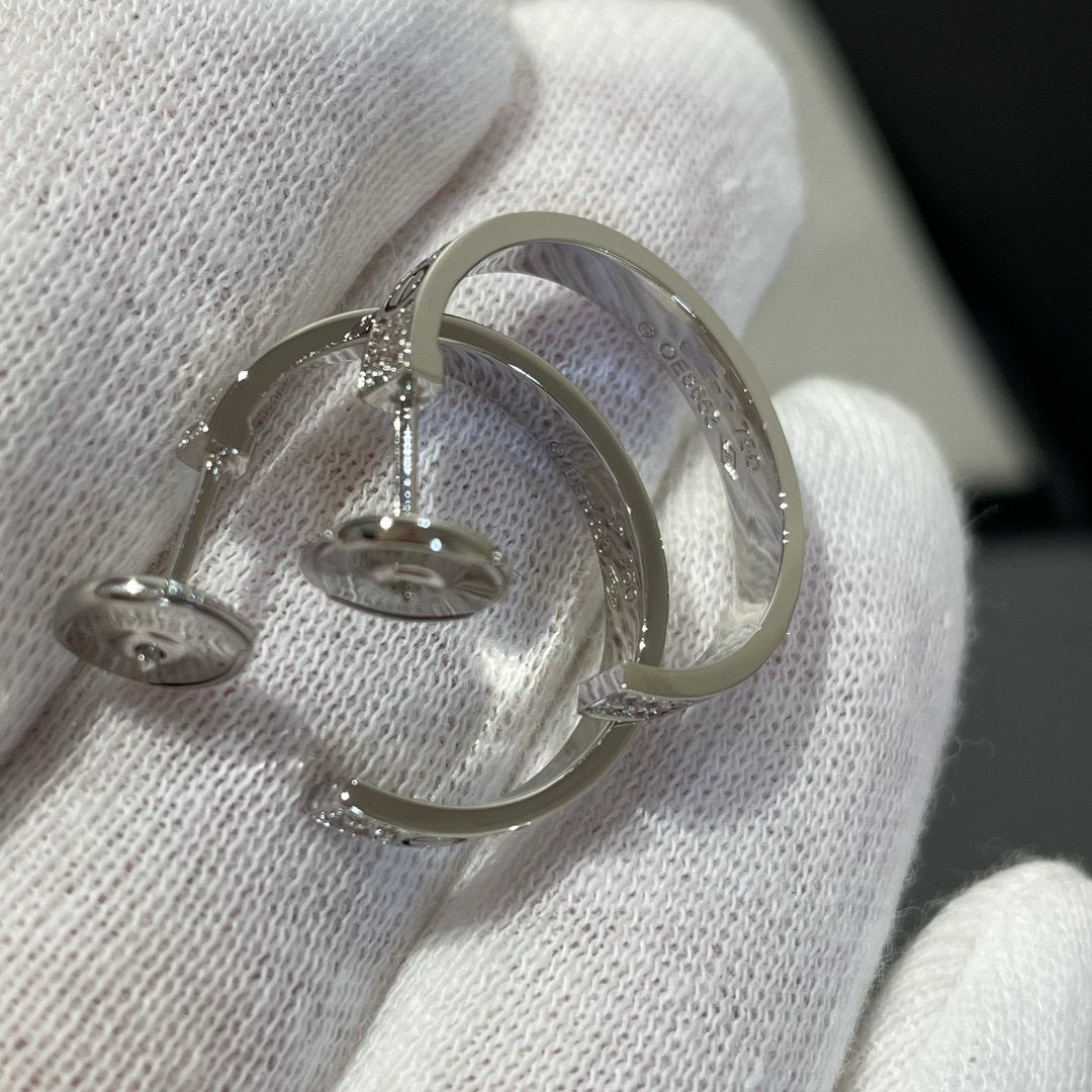 [Elowen Jewels]LOVE DIAMOND SILVER HOOP EARRINGS