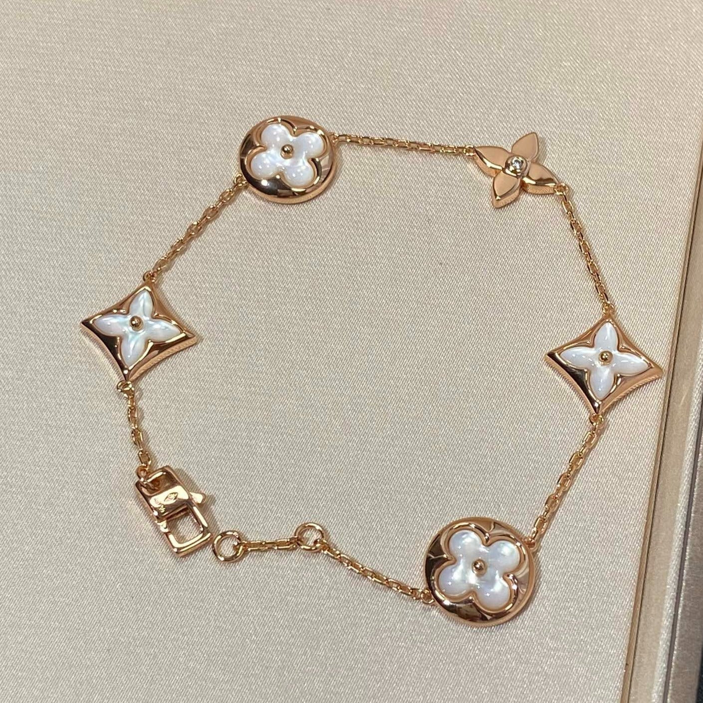 [Elowen Jewels]STAR AND SUN 5 MOTIF MOP PINK GOLD BRACELET