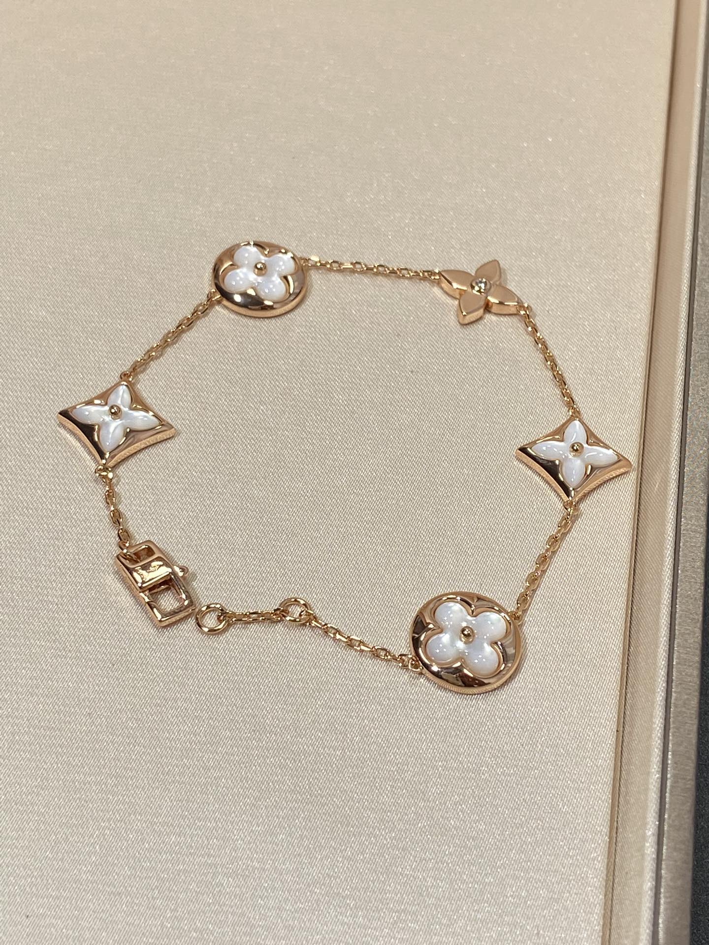 [Elowen Jewels]STAR AND SUN 5 MOTIF MOP PINK GOLD BRACELET
