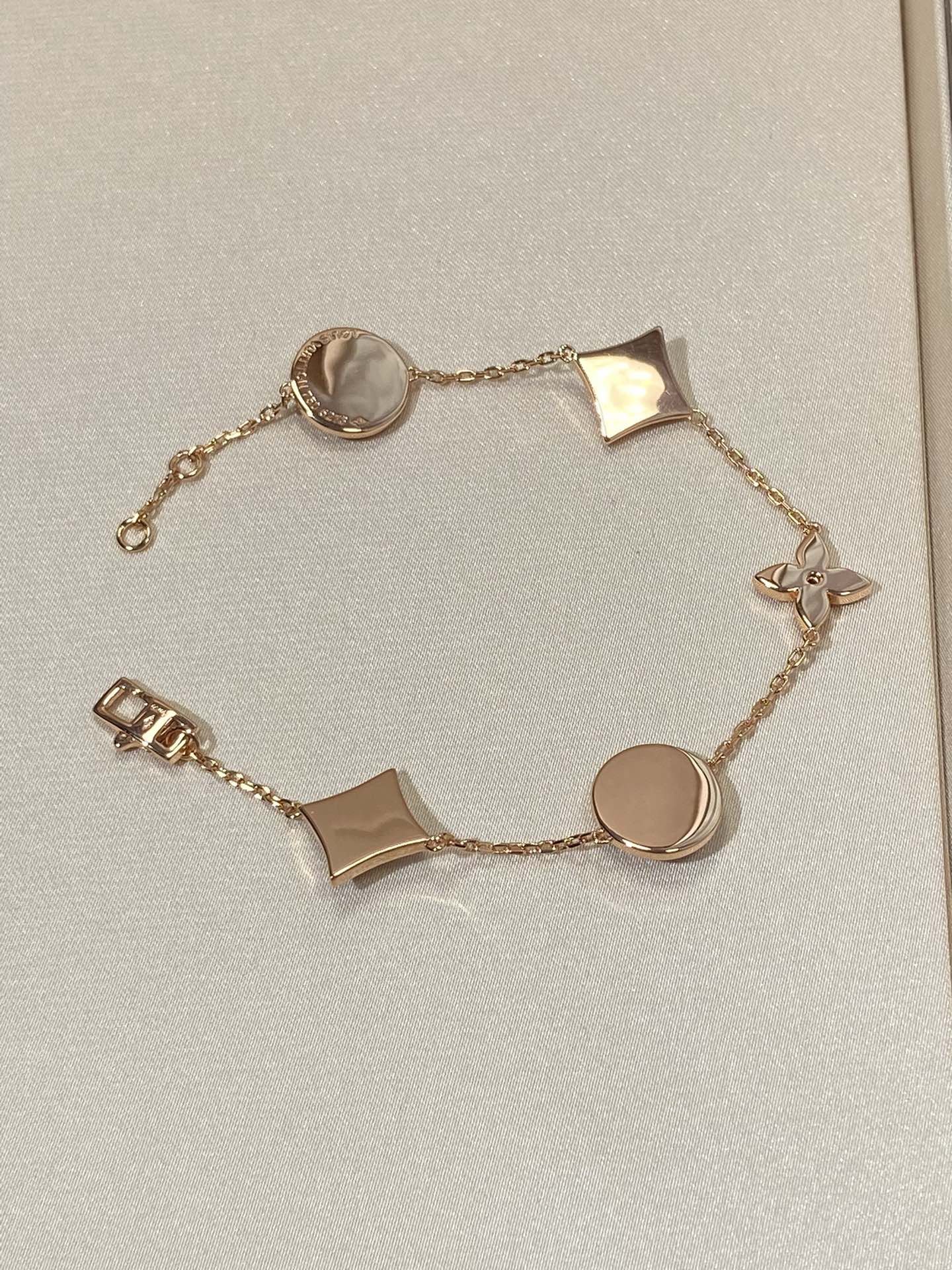 [Elowen Jewels]STAR AND SUN 5 MOTIF MOP PINK GOLD BRACELET