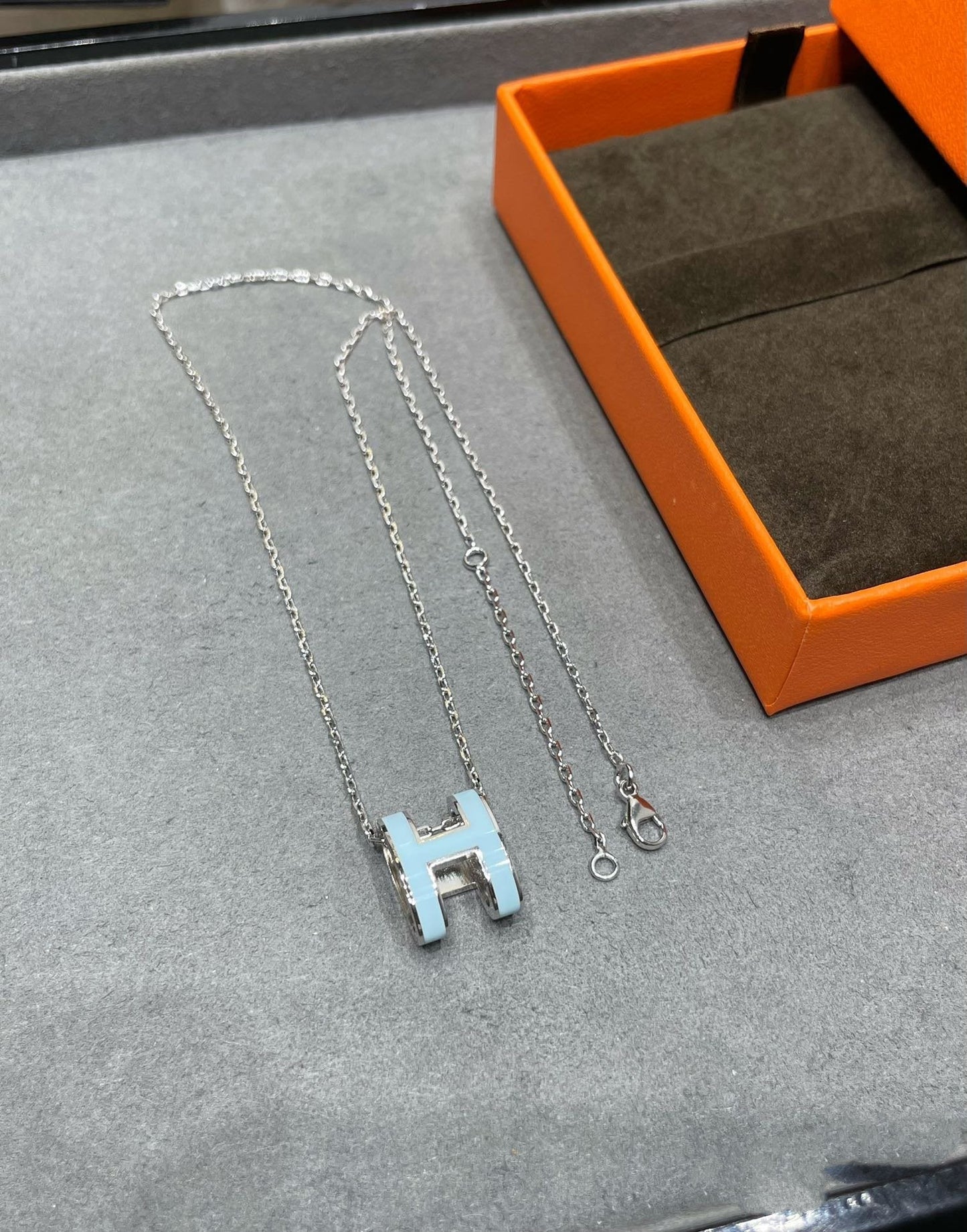 [Elowen Jewels]POP H SKY BLUE NECKLACE