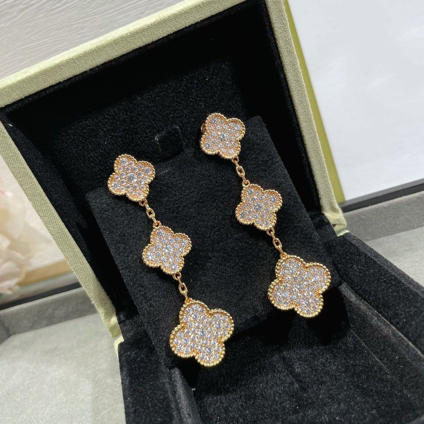[Elowen Jewels]CLOVER 3 MOTIFS DIAMOND PAVED ROSE GOLD EARRINGS