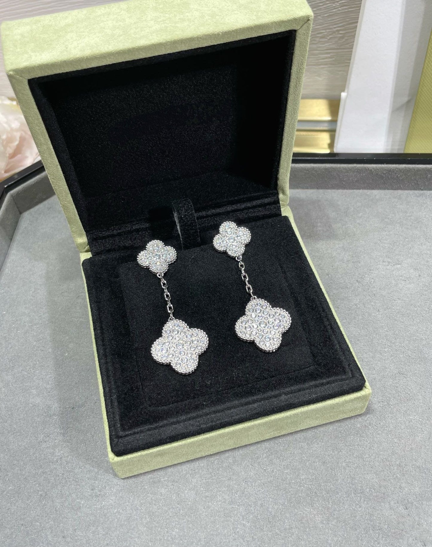 [Elowen Jewels]CLOVER 2 MOTIFS DIAMOND PAVED SILVER EARRINGS