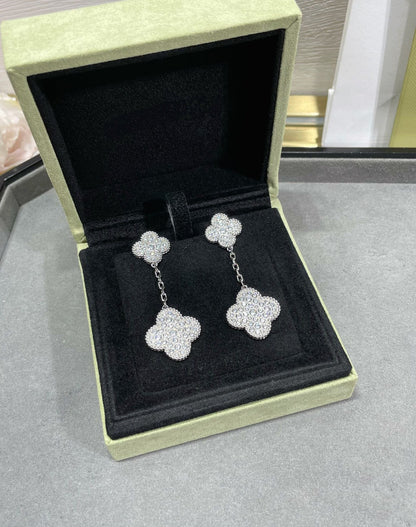 [Elowen Jewels]CLOVER 2 MOTIFS DIAMOND PAVED SILVER EARRINGS