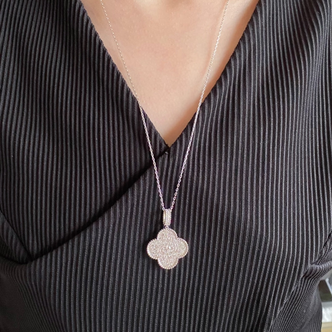 [Elowen Jewels]CLOVER 25MM LARGE PEDANT DIAMOND PAVED LONG NECKLACE