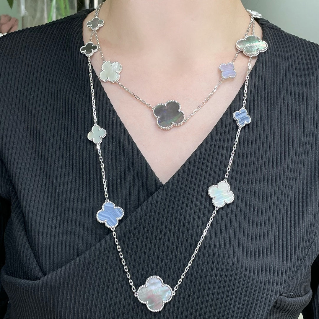 [Elowen Jewels]CLOVER 16 MOTIF CHALCEDONY MOP SILVER NECKLACE