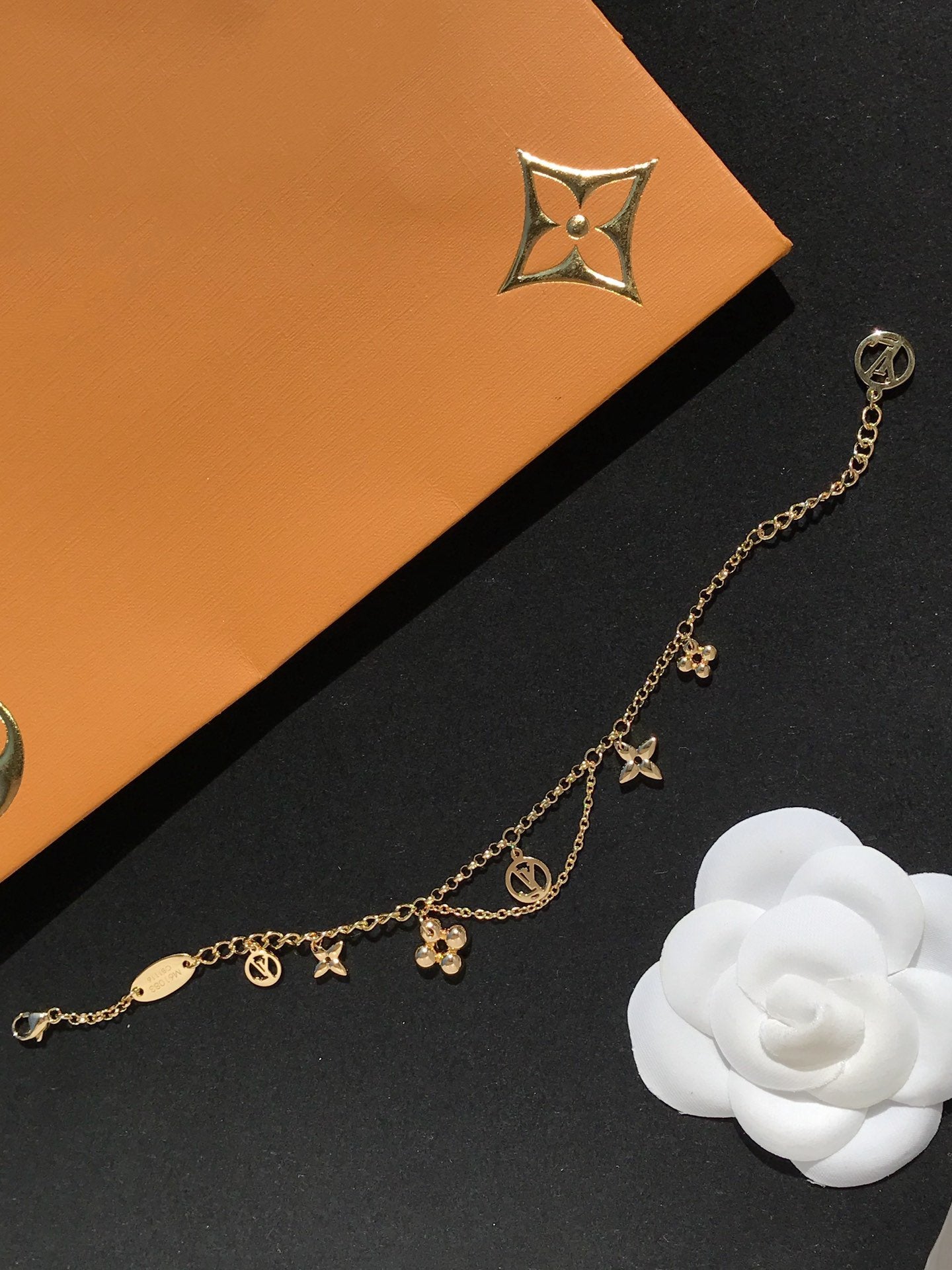 [Elowen Jewels]BLOOMING PINK GOLD MOP BRACELET