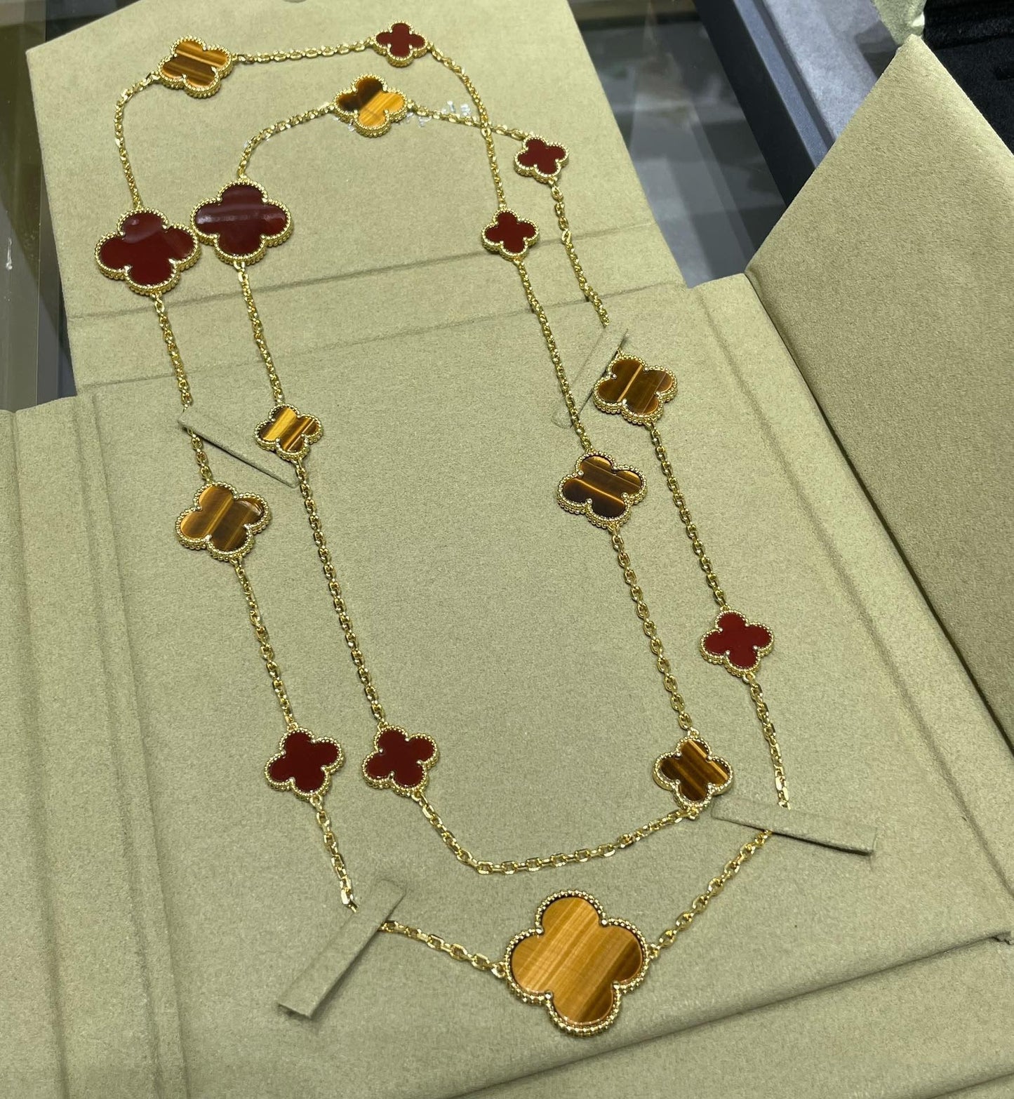 [Elowen Jewels]CLOVER 16 MOTIF CARNELIAN TIGER EYE ROSE GOLD NECKLACE