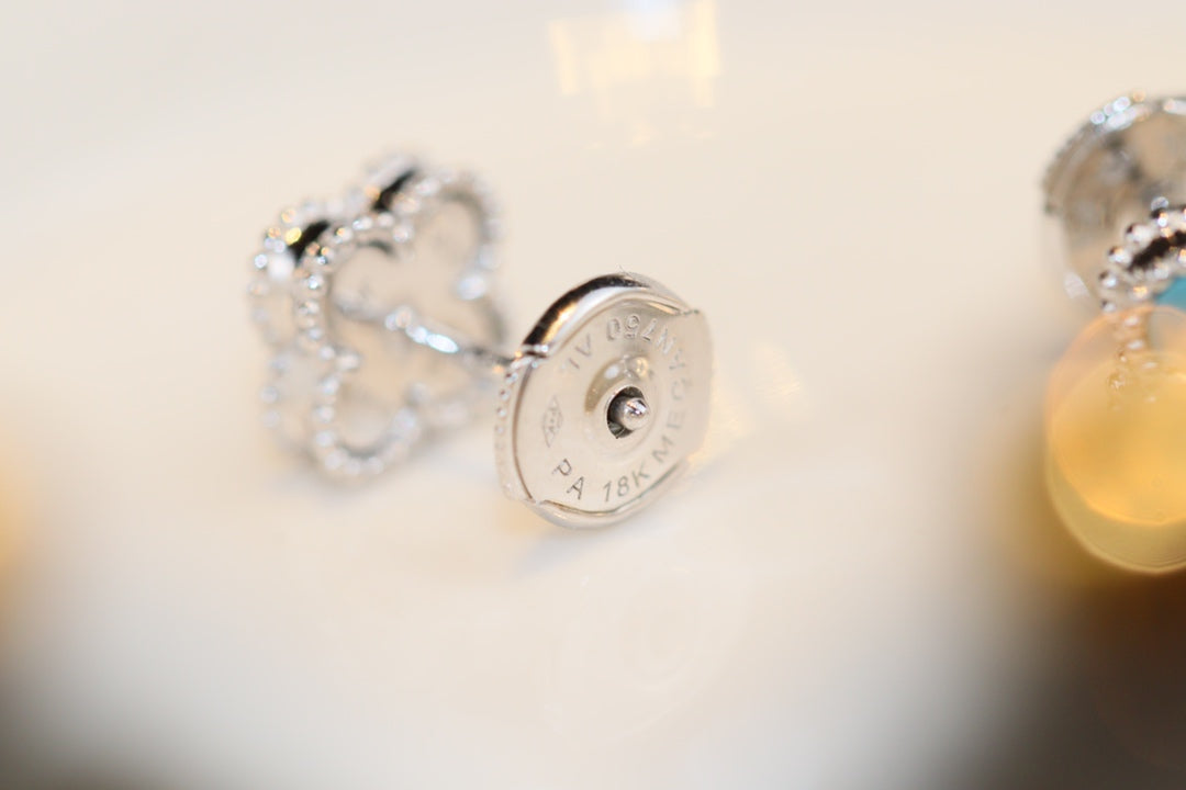 [Elowen Jewels]CLOVER MINI TURQUOISE SILVER STUD EARRINGS
