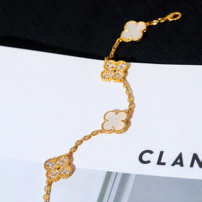 [Elowen Jewels]CLOVER WHITE PEARL MOP 5 MOTIF BRACELET COLLECTION