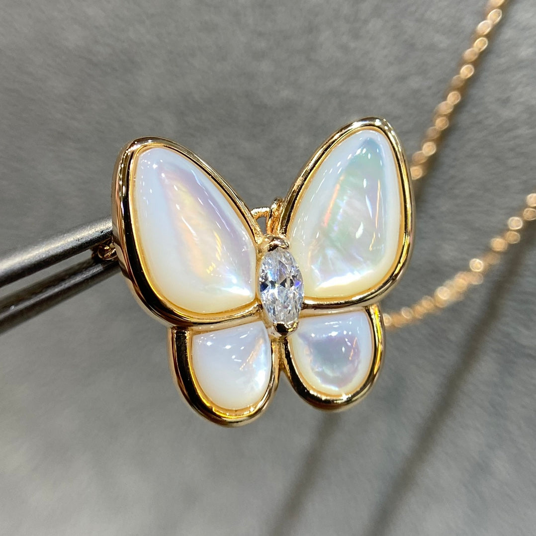 [Elowen Jewels]BUTTERFLY MOP DIAMOND NECKLACE