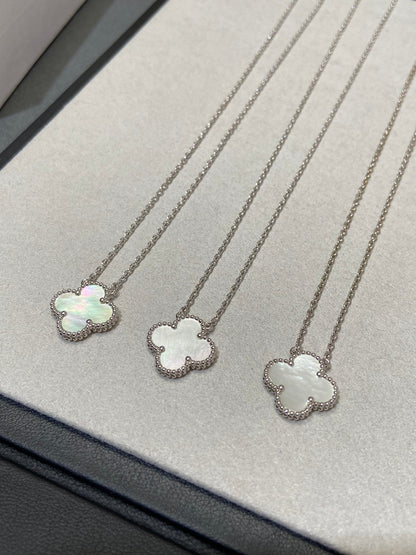 [Elowen Jewels]CLOVER MEDIUM SILVER WHITE MOP NECKLACE
