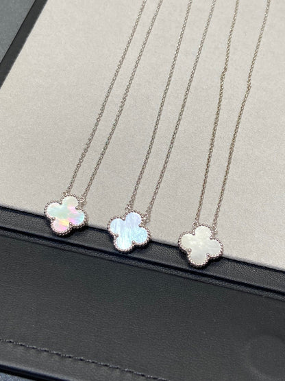 [Elowen Jewels]CLOVER MEDIUM SILVER WHITE MOP NECKLACE