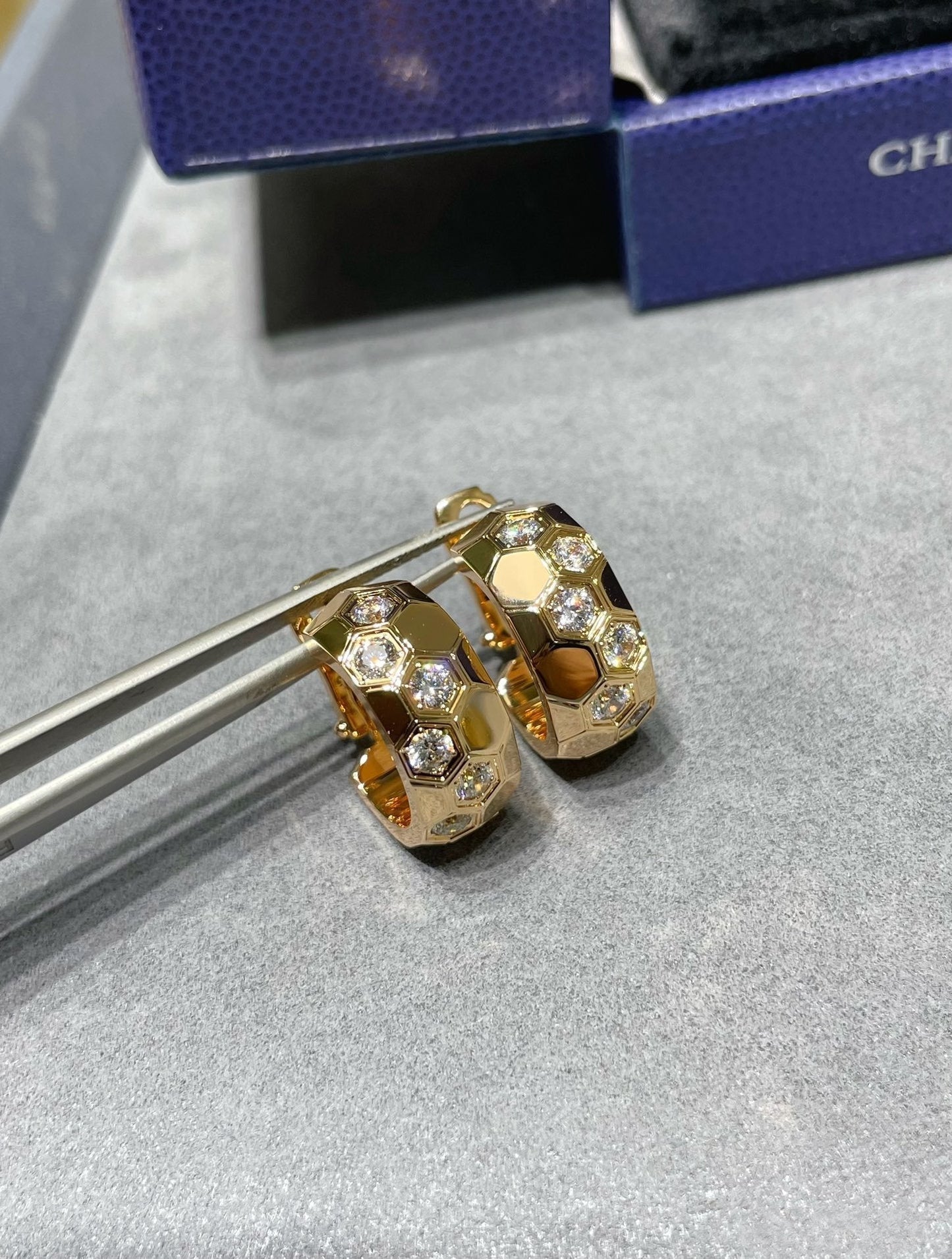 [Elowen Jewels]BEE LOVE DIAMOND HOOP EARRINGS