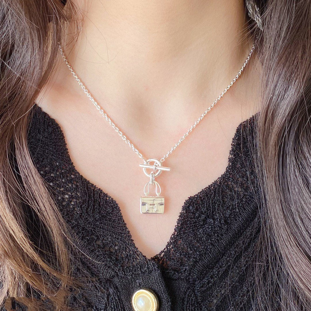 [Elowen Jewels]CONSTANCE PEDANT SILVER NECKLACE