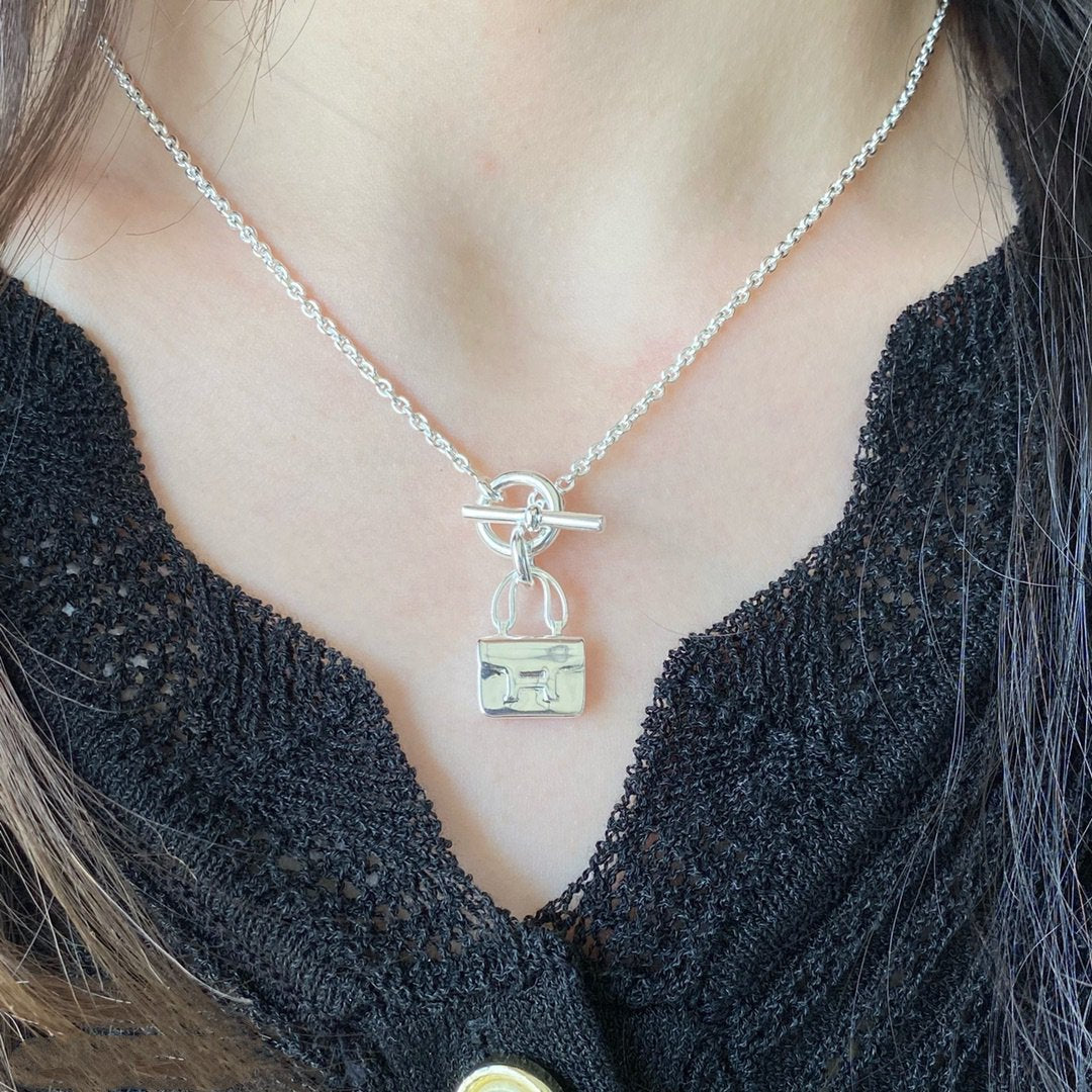 [Elowen Jewels]CONSTANCE PEDANT SILVER NECKLACE