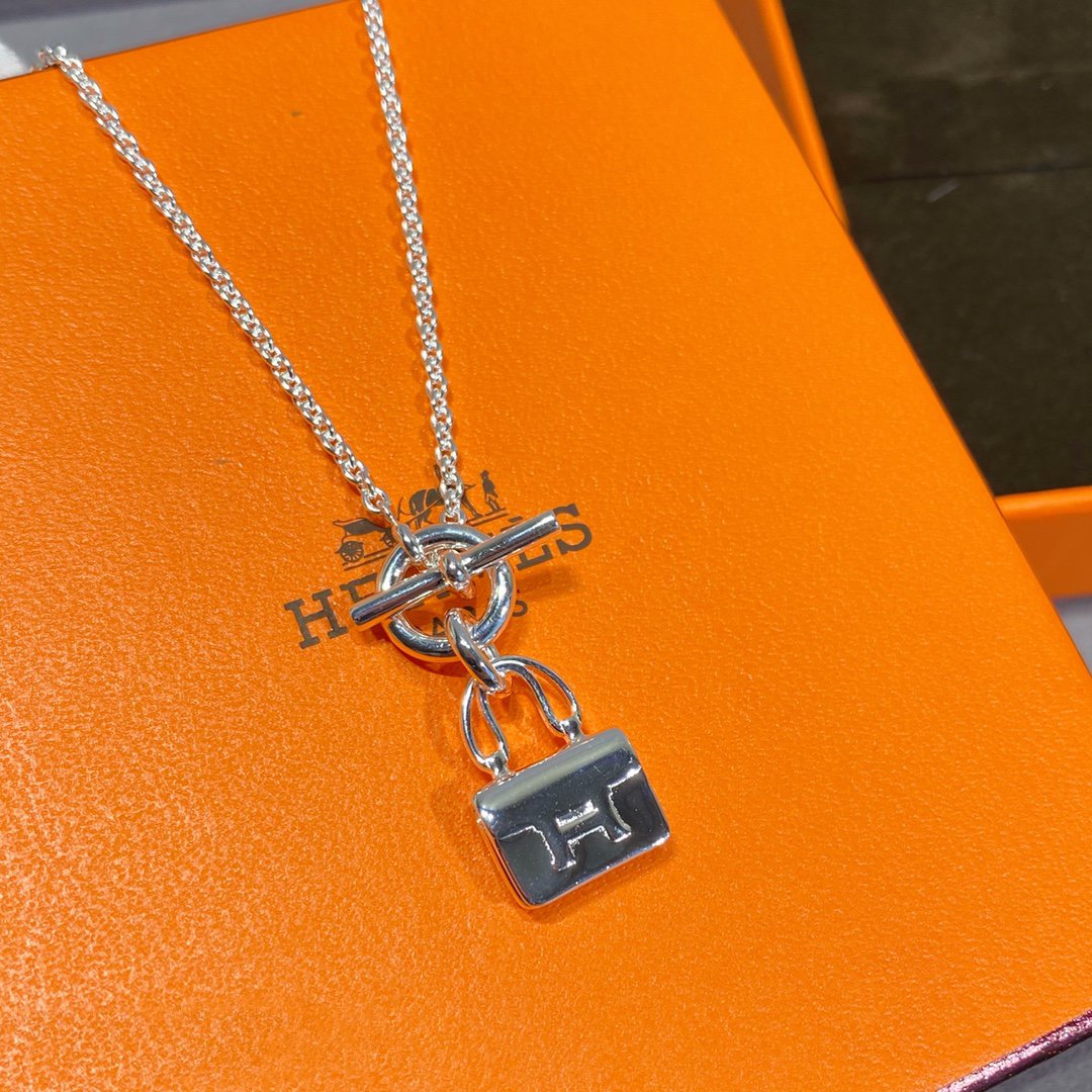 [Elowen Jewels]CONSTANCE PEDANT SILVER NECKLACE