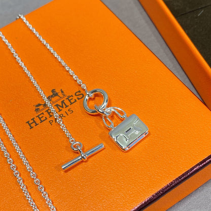 [Elowen Jewels]CONSTANCE PEDANT SILVER NECKLACE