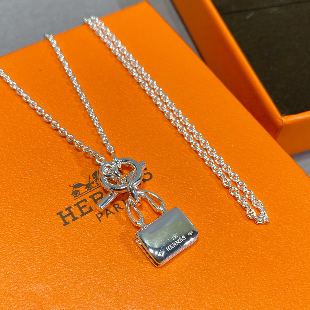 [Elowen Jewels]CONSTANCE PEDANT SILVER NECKLACE