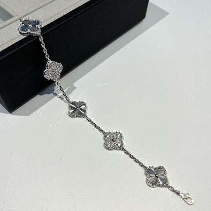 [Elowen Jewels] CLOVER 5 MOTIF LASER BRACELET COLLECTION