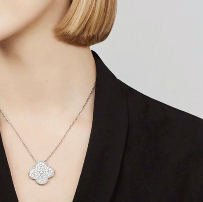 [Elowen Jewels]CLOVER 25MM LARGE PENDANT DIAMOND PAVED SILVER NECKLACE