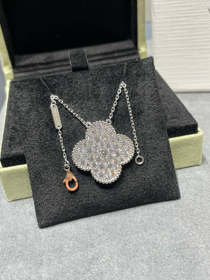 [Elowen Jewels]CLOVER 25MM LARGE PENDANT DIAMOND PAVED SILVER NECKLACE