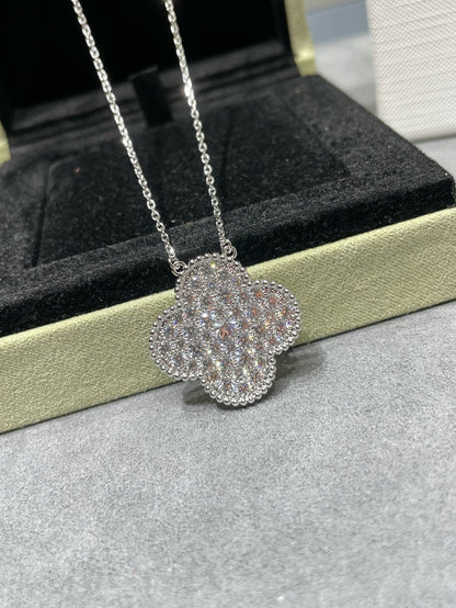 [Elowen Jewels]CLOVER 25MM LARGE PENDANT DIAMOND PAVED SILVER NECKLACE