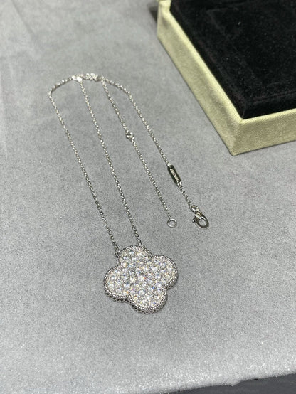 [Elowen Jewels]CLOVER 25MM LARGE PENDANT DIAMOND PAVED SILVER NECKLACE