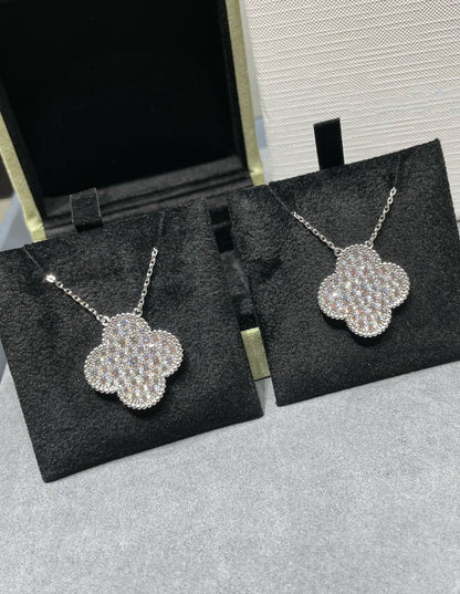 [Elowen Jewels]CLOVER 25MM LARGE PENDANT DIAMOND PAVED SILVER NECKLACE