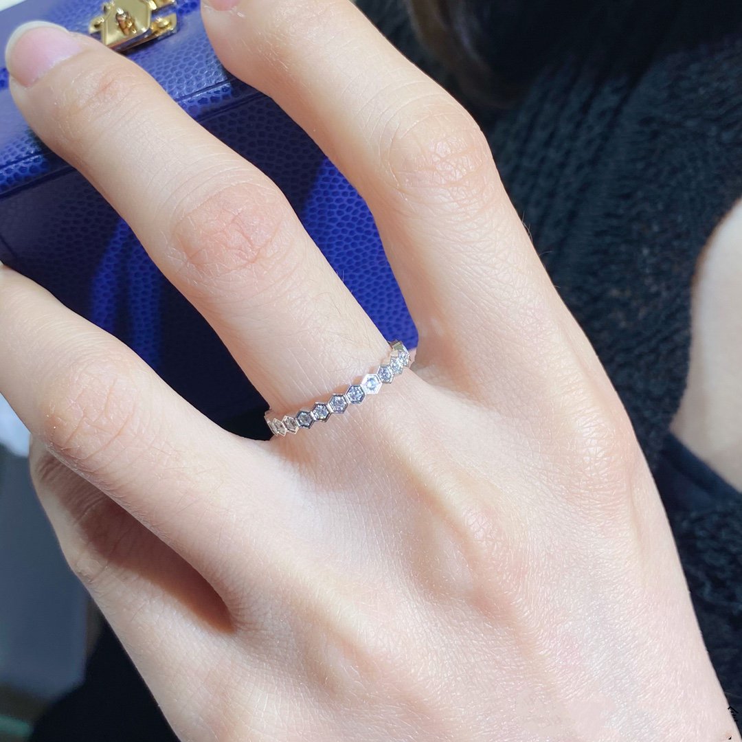 [Elowen Jewels]BEE LOVE DIAMOND PAVED SMALL RING