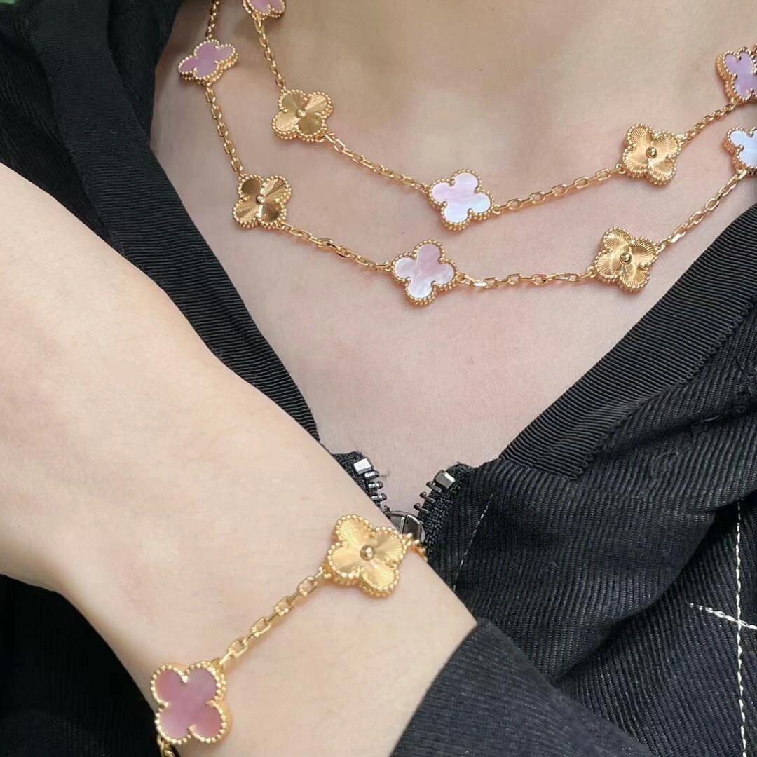 [Elowen Jewels]CLOVER 20 MOTIFS LASER PINK MOP NECKLACE