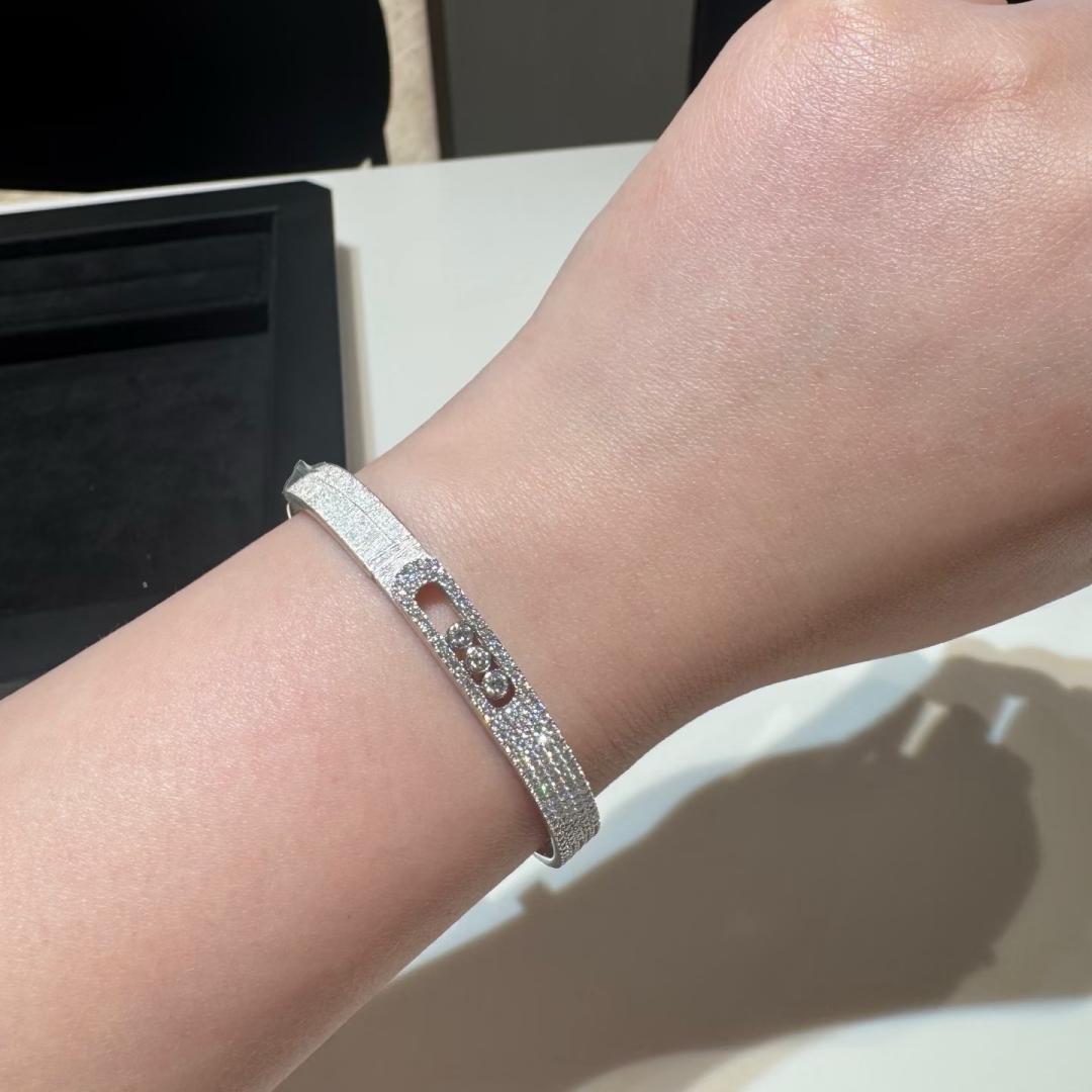 [Elowen Jewelry]Move Noa Ciselé half pavé bangle