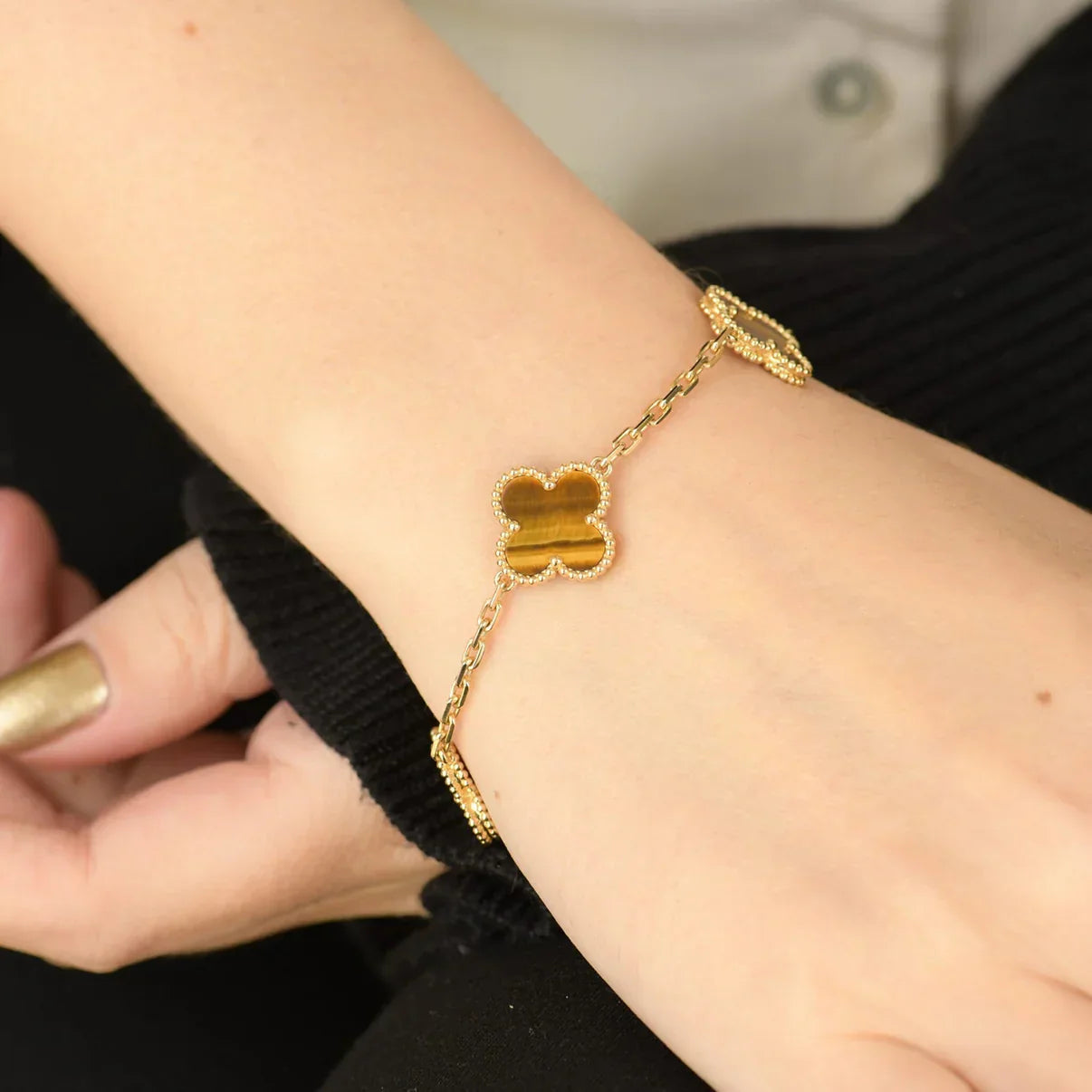 [Elowen Jewels] CLOVER 5 MOTIFS TIGER EYE BRACELET COLLECTION