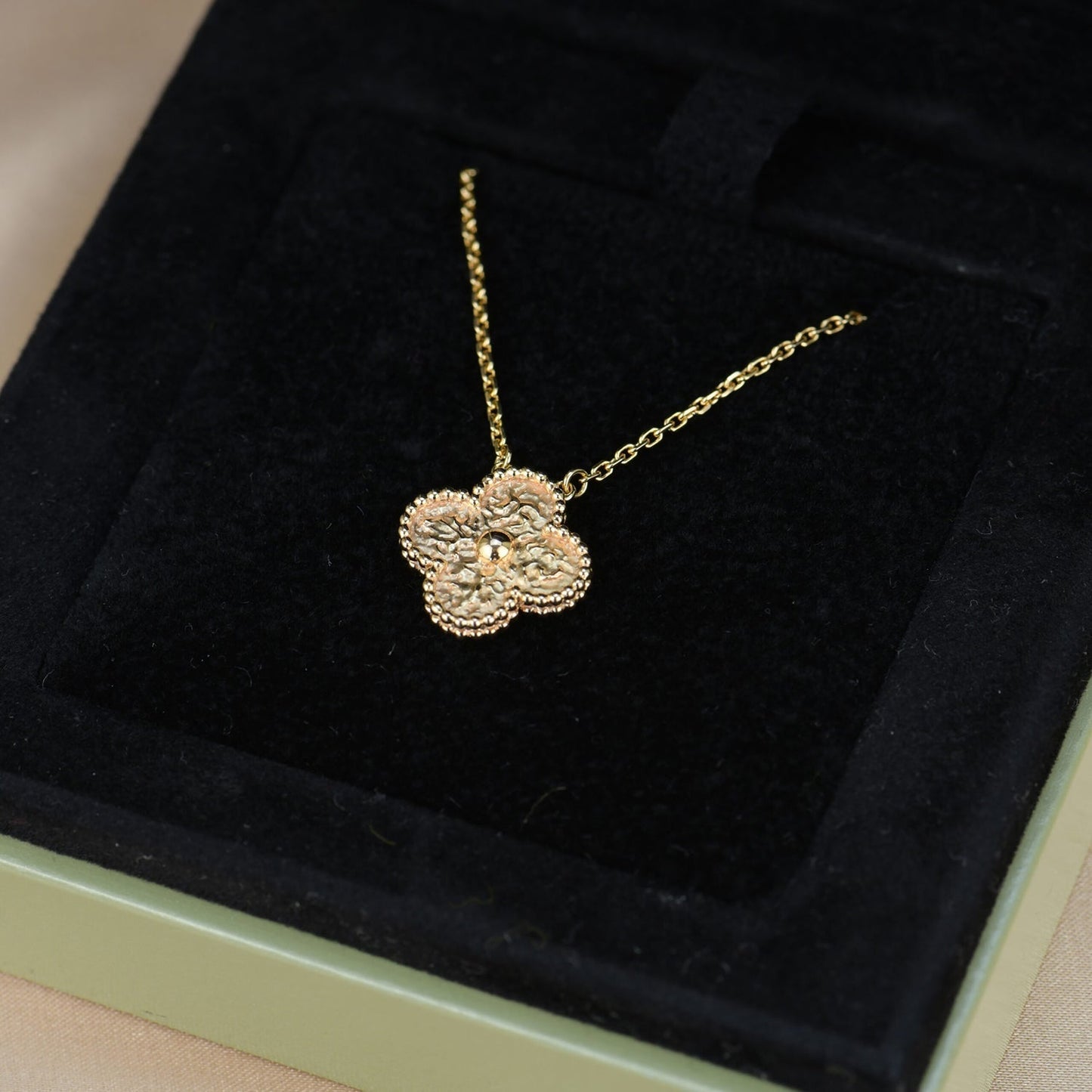 [Elowen Jewels]CLOVER 15MM  BRONZING NECKLACE