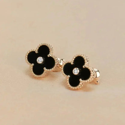 [Elowen Jewels]CLOVER MEDIUM 1 MOTIFS ONYX DIAMOND EARRINGS