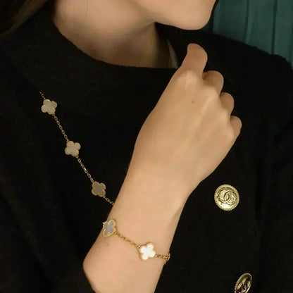 [Elowen Jewels]CLOVER WHITE PEARL MOP 5 MOTIF BRACELET COLLECTION