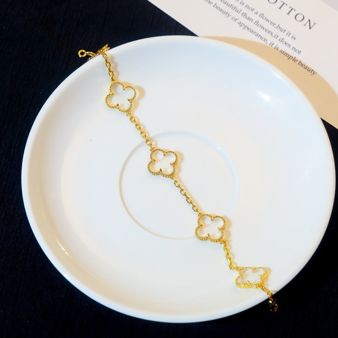 [Elowen Jewels]CLOVER 5 MOTIF ROCK CRYSTAL BRACELET