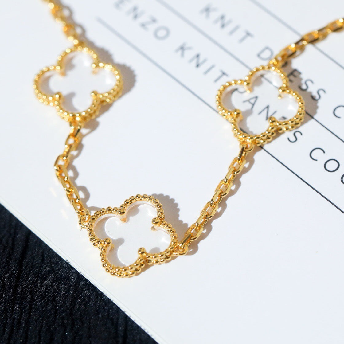 [Elowen Jewels]CLOVER 5 MOTIF ROCK CRYSTAL BRACELET